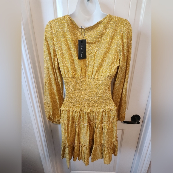 R.Vivimos Autumn Long Bell Sleeve Scoop Neck Smock Polka-dot Tiered Dress NWT - Picture 6 of 7